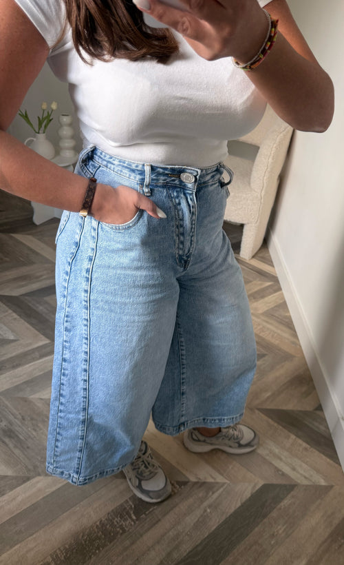 BERMUDA JEAN CLAIR