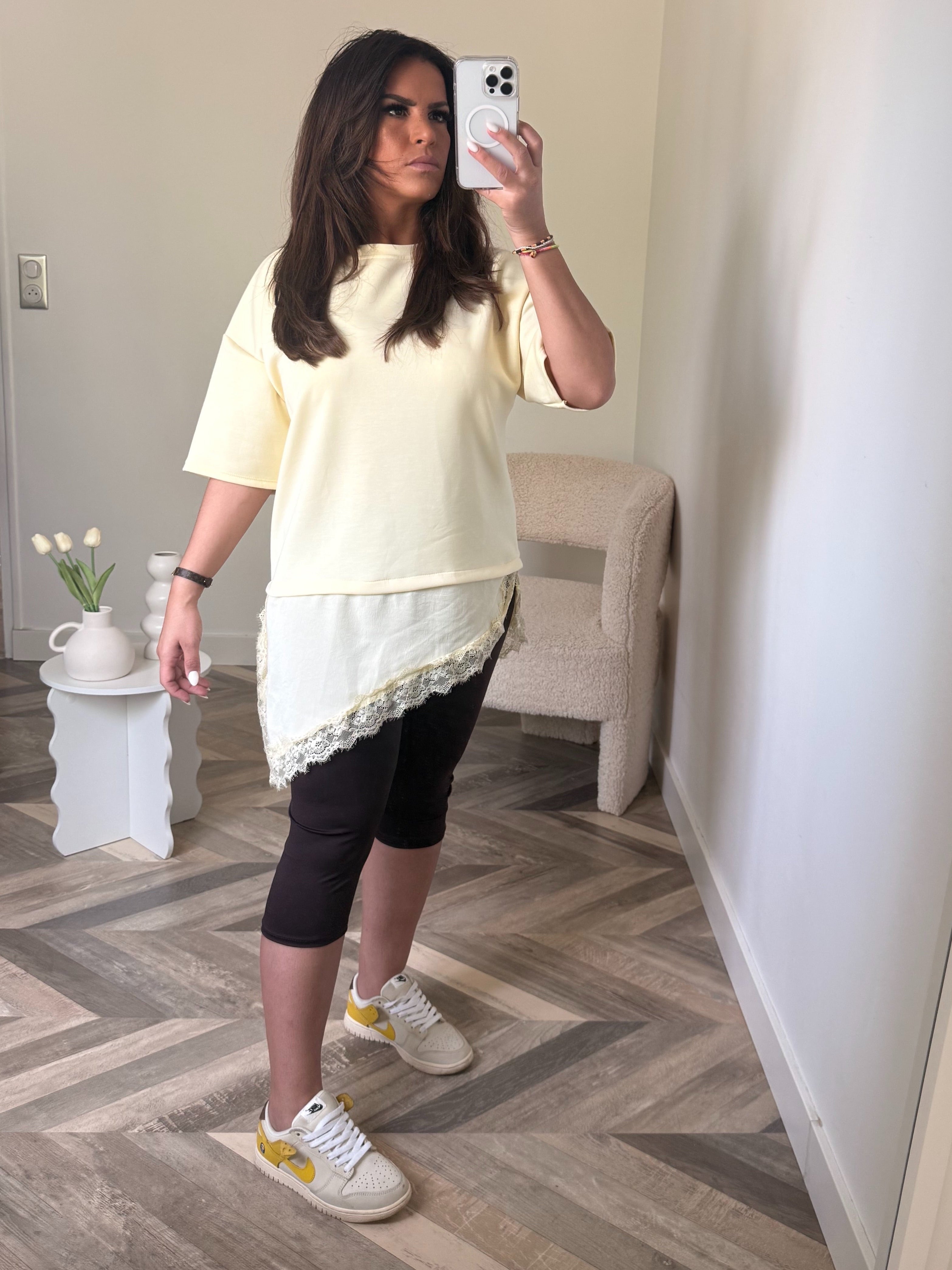 TOP BAS DENTELLE JAUNE